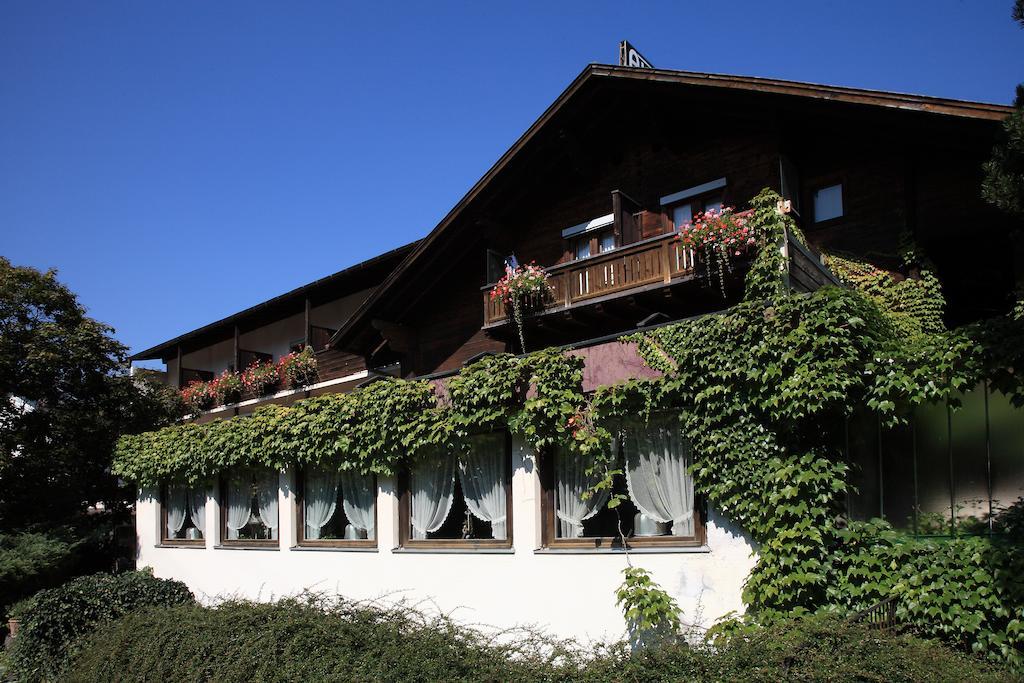 Hotel Auhof Schruns ภายนอก รูปภาพ